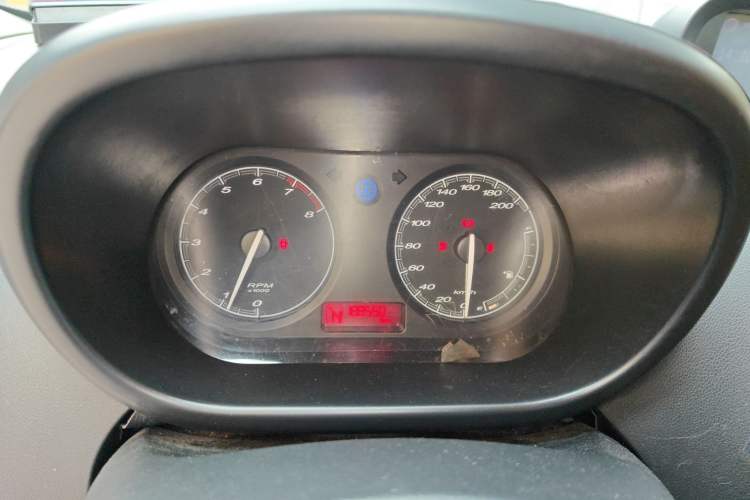 Used MG 3 2011 Xross 1.5L Luxury Edition Instrument Cluster