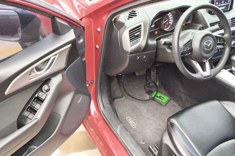 Used Mazda Mazda 3 Axela 2017 Sedan 1.5L Automatic Luxury Model Emission Standard China V
