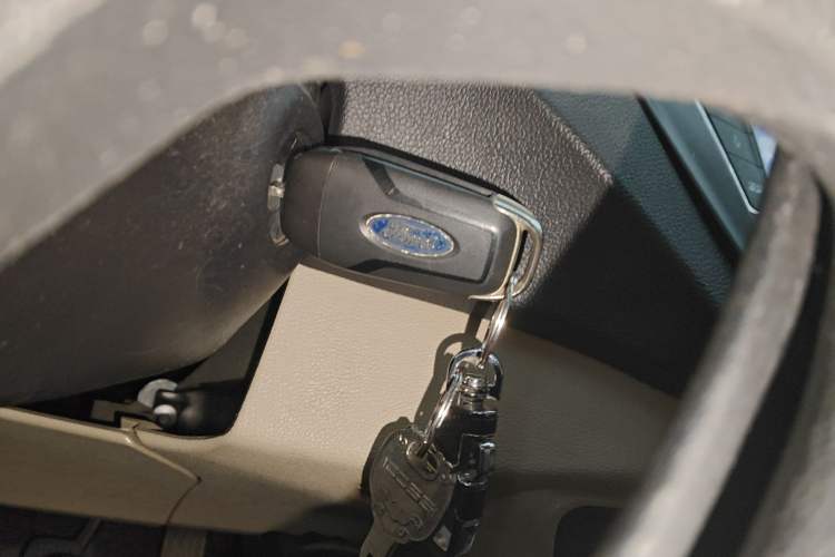 Used Ford Escort 2015 1.5L Manual Comfort Model
