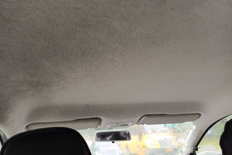 Used Volkswagen Jetta 2013 1.6L Manual Fashion Edition
