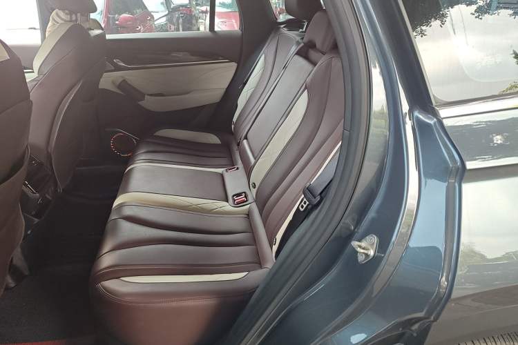 Used Geely Auto Monjaro L 2024 2.0TD High-Power Automatic Two-Wheel Drive Yunqi Version Left Rear Seat