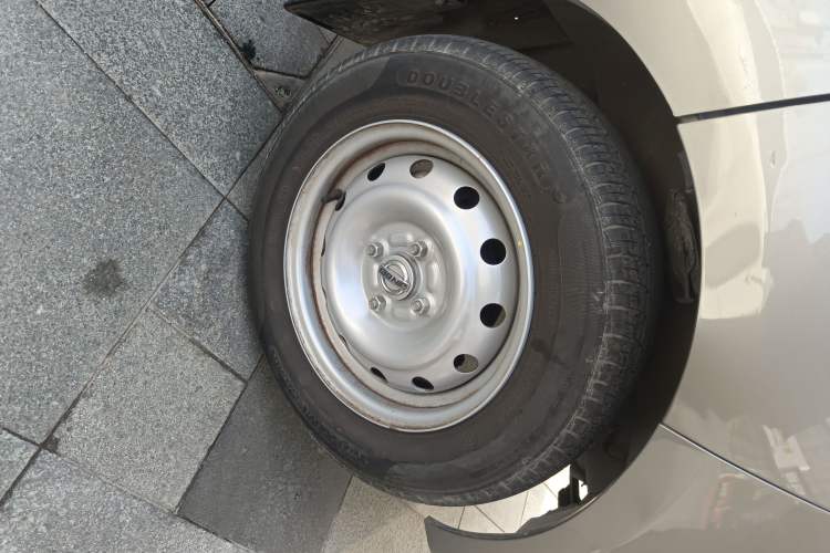 Used Jinbei Hiace X30 2021 1.5L Wealthy Edition Bus China VI Standard SWC15M Right Front Wheel Hub