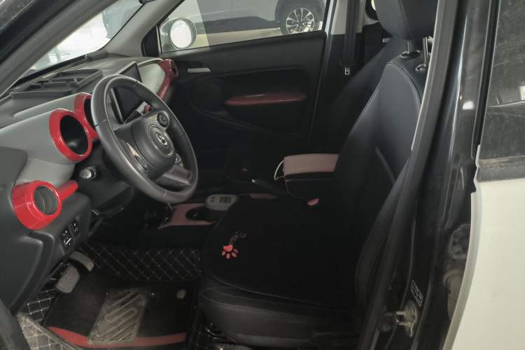 Used ORA Black Cat 2021 351 km Standard Version Left Front Seat