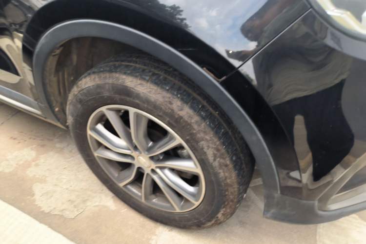 Used Geely Auto Emgrand X7 Sport 2018 1.8TD Automatic Two-Wheel Drive Smart Connect 4G Internet Edition
