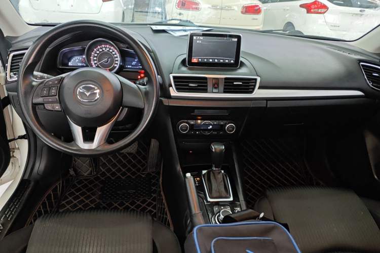 Used Mazda 3 Axela 2016 Sedan 1.5L Automatic Luxury Model Center Console