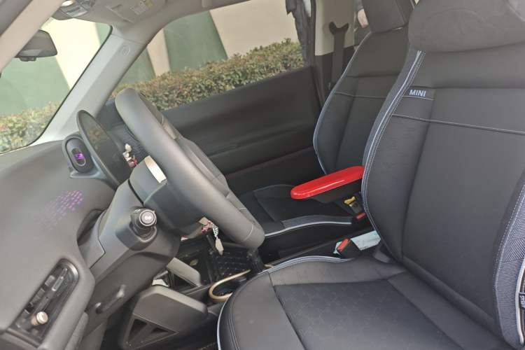 Used MINI Electric COOPER 2026 Model, 466km COOPER E Classic Style
