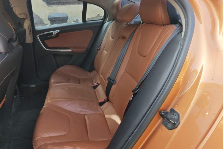 Used Volvo S60 2013 T5 Zhiya Edition