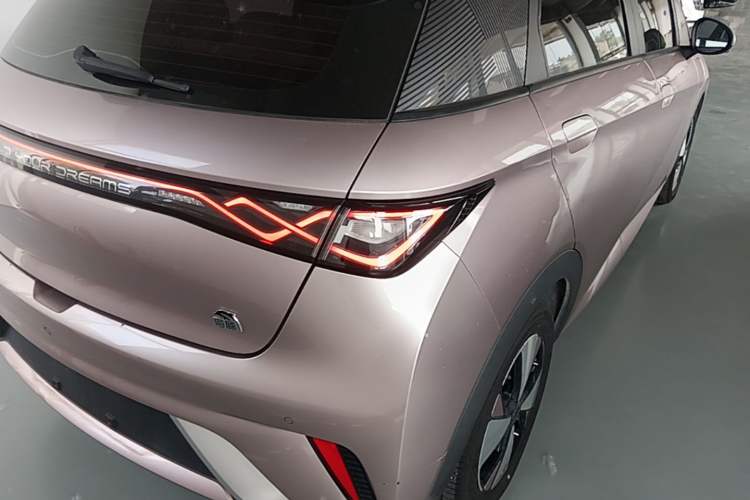 Used BYD Dolphin 2023 420 km Free Version