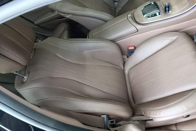 Used Mercedes-Benz E-Class 2023 E 300 L Luxury Model
