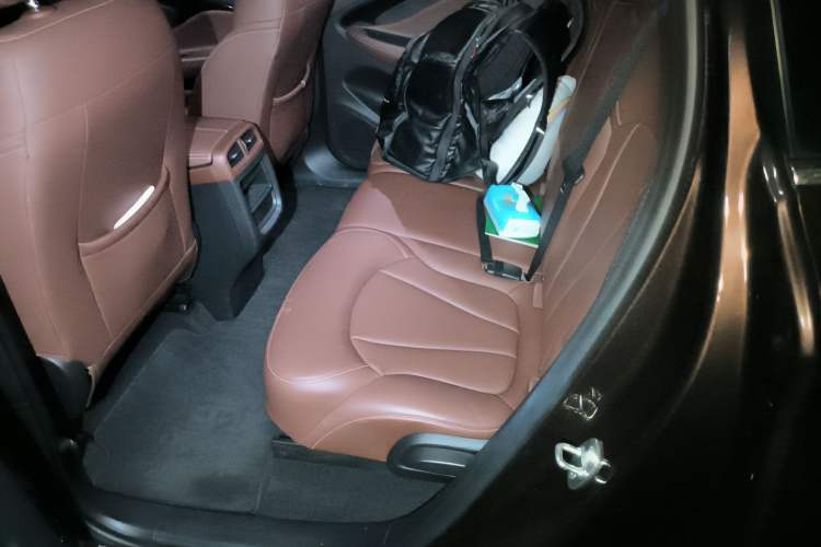 Used Buick Envision 2020 28T Four-Wheel Drive Elite Version Left Rear Seat