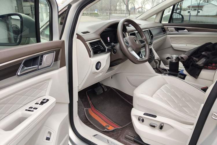 Used Volkswagen Viloran 2020 380TSI Prestige Edition
