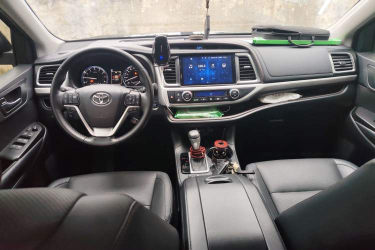 Used Toyota Highlander 2021 2.0T Four-Wheel Drive Prestige Version 7 Seats