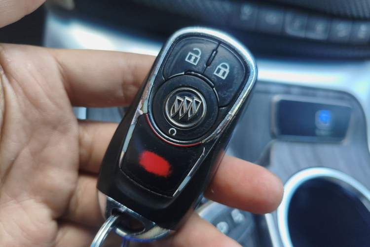 Used Buick GL8 2017 ES 28T Comfort Model China V Standard