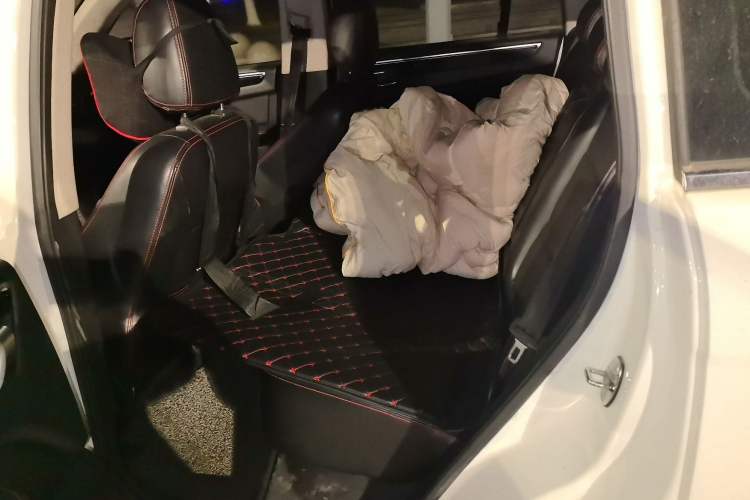 Used Zotye Domy X5 2015 1.5T Manual Luxury Model China V Standard Left Rear Seat