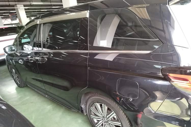 Used Honda Odyssey 2022 2.0L eHEV Sharp Enjoyment Edition
