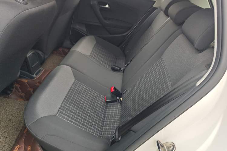 Used Volkswagen Polo 2014 1.4L Automatic Comfort Edition