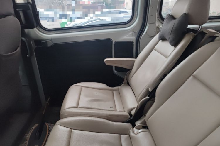 Used Ford Transit 2017 2.0T Diesel Multi-Purpose Commercial Vehicle Short Wheelbase Low Roof China V Standard
