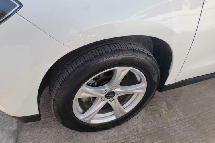 Used Haval H2 2018 Chuanxiang Edition Blue Badge 1.5T Manual Two-Wheel Drive Fashionable Model