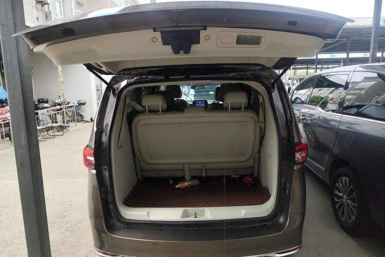 Used Buick GL8 2021 Land Cruiser Executive Class 652T Luxury Model
