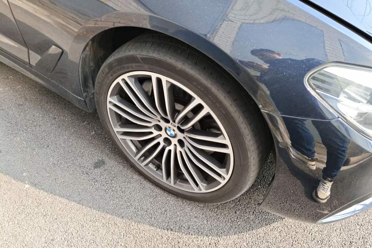 Used BMW 5 Series 2018 530Li Leading Model M Sport Package
