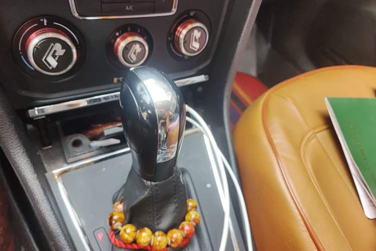 Used Volkswagen Bora 2016 1.6L Automatic Fashion Model
