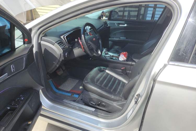 Used Ford Mondeo 2013 2.0L GTDi 200 Luxury Model