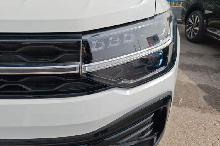 Used Volkswagen Tharu 2024 300TSI Two-Wheel-Drive Moon Luxury Edition Left Front Headlight