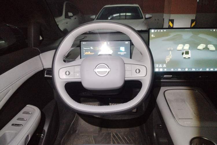 Used Nissan N7 2025 625 Max Steering Wheel