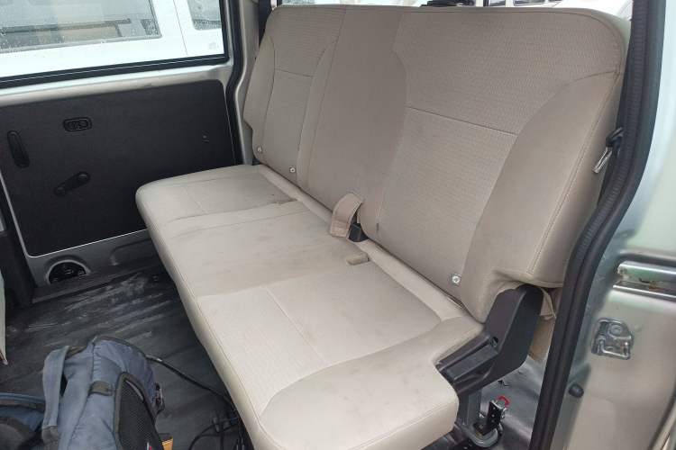 Used Wuling Hongguang V 2022 1.5L Jingqu Edition Electric-Assist LAR