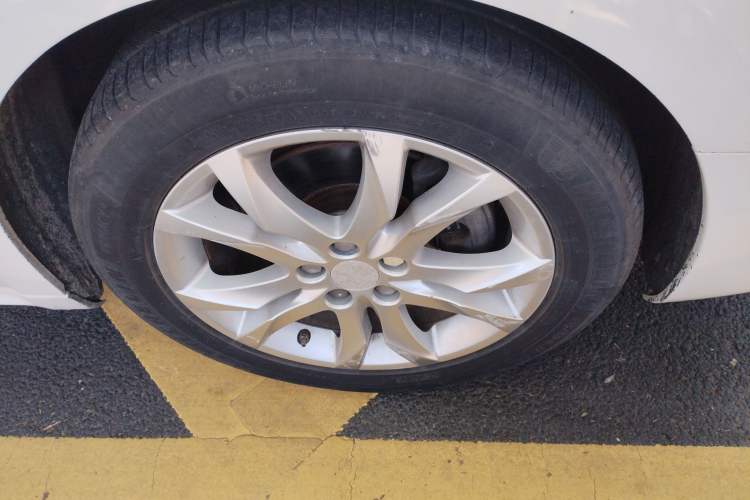 Used Peugeot 508 2013 2.0L 2nd Anniversary Edition Automatic Smart Enjoyment Version Right Front Wheel Hub