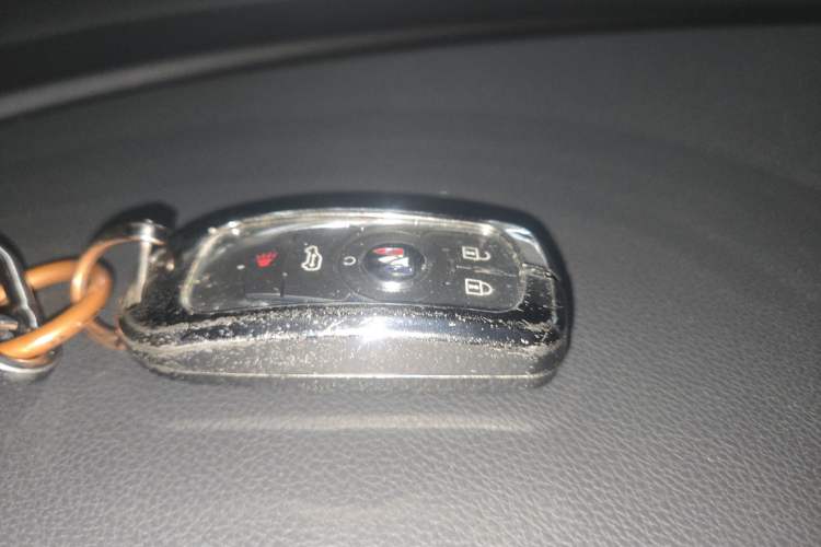 Used Buick GL8 2023 Land Executive Class 652T Luxury Model
