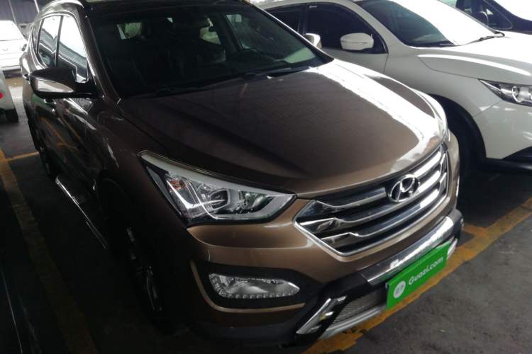 Used Hyundai Santa Fe 2015 2.0T Automatic All-Wheel Drive Smart Version 5 Seats
