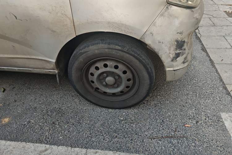 Used Wuling Rongguang 2014 1.2L S Base Model
