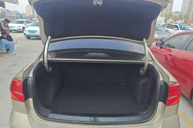 Used Volkswagen Bora 2018 1.5L Automatic Fashion Model Trunk