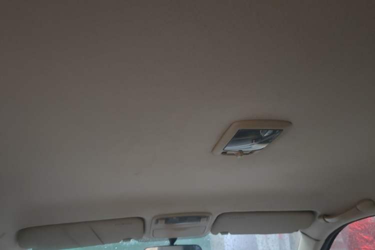 Used Hyundai Elantra 2011 1.6L Manual Comfort Version Headliner