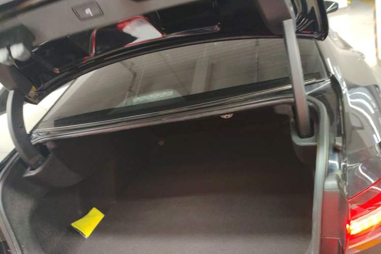 Used Volkswagen Passat 2024 380TSI Dragon Edition Trunk