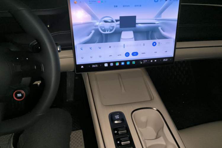 Used Xiaomi Auto SU7 2024 Four-Wheel Drive Ultra-Long Range Advanced Intelligent Driving Max Edition
