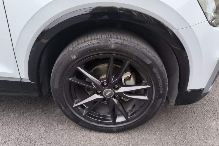 Used Audi Q2L 2021 35 TFSI Progressive Dynamic Edition
