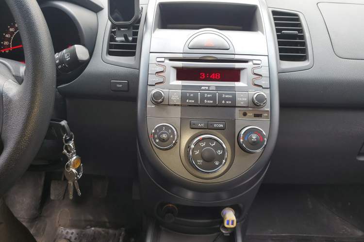 Used Kia Soul 2013 1.6L MT GL