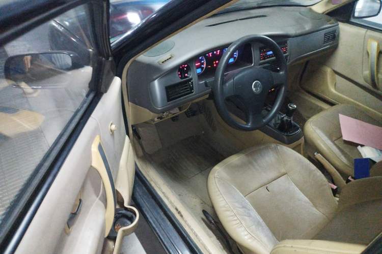 Used Volkswagen Santana Vista 2008 1.8L Manual Comfort Edition Driver Seat