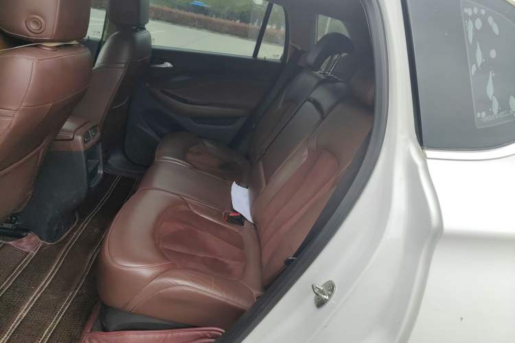 Used Buick Envision 2016 20T Two-Wheel-Drive Elite Model Left Rear Seat