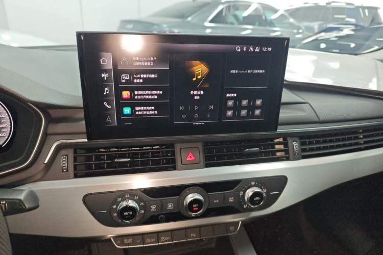 Used Audi A4L 2024 40 TFSI Fashion Dynamic Model Audio And AC Panel