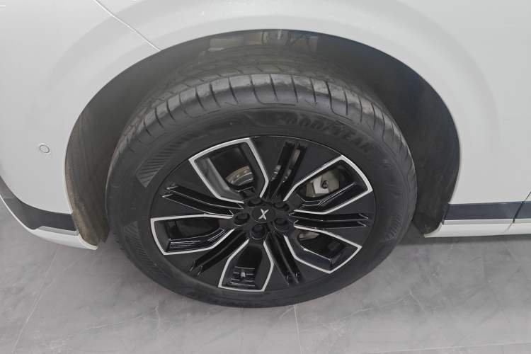 Used XPeng G9 2025 625 Long-Range Max
