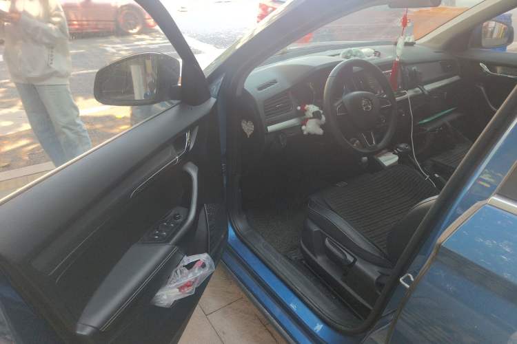 Used Skoda Kamiq 2020 GT 1.5L Automatic Comfort Edition China VI Standard Driver Seat