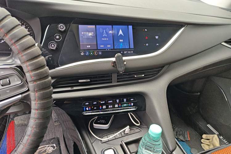 Used Buick Enclave 2020 28T Four-Wheel Drive Prestige Version Audio And AC Panel