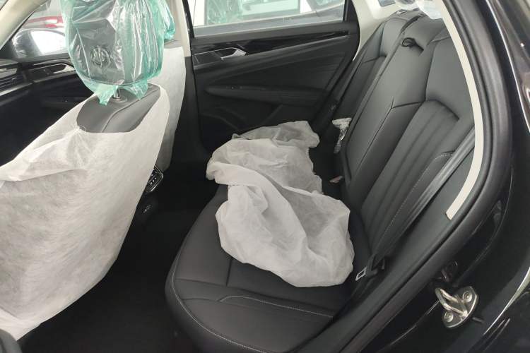 Used Volkswagen Passat New Energy 2025 430 PHEV Hybrid Business Edition Left Rear Seat