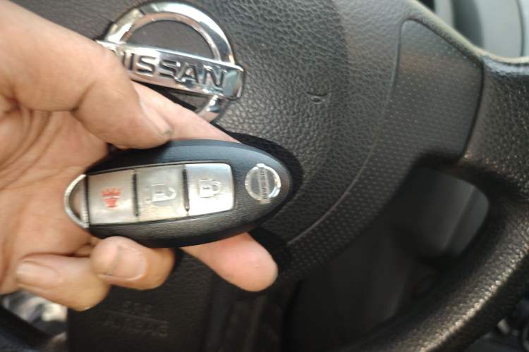 Used Nissan Qashqai 2015 2.0 XL Cool Fire MT 2WD