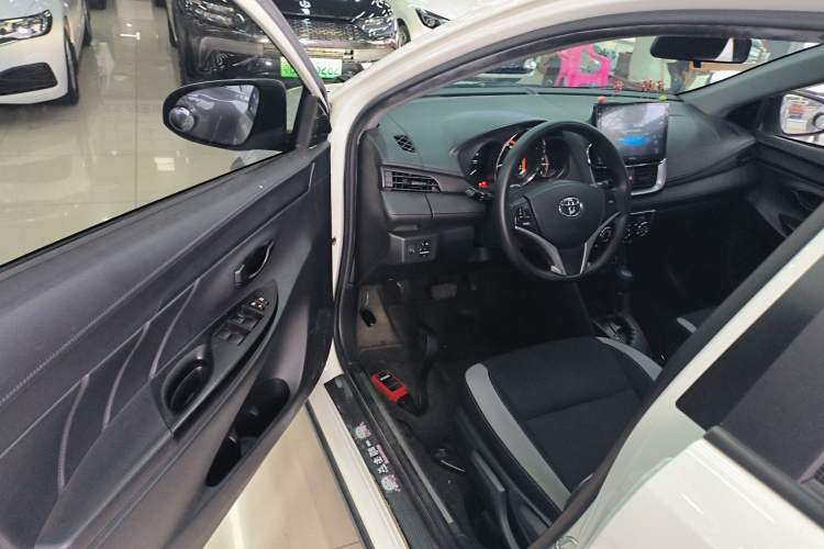 Used Toyota YARiS L Zhi Xuan 2022 X-Trail 1.5L CVT Leading PLUS Edition
