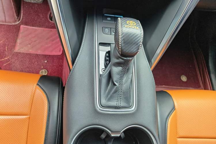 Used Toyota Harrier 2022 2.0L CVT Two-Wheel Drive Entry Version Gear Lever