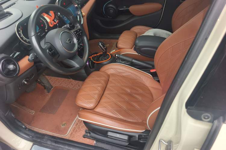 Used MINI 2022 1.5T COOPER Artist Five-Door Edition
